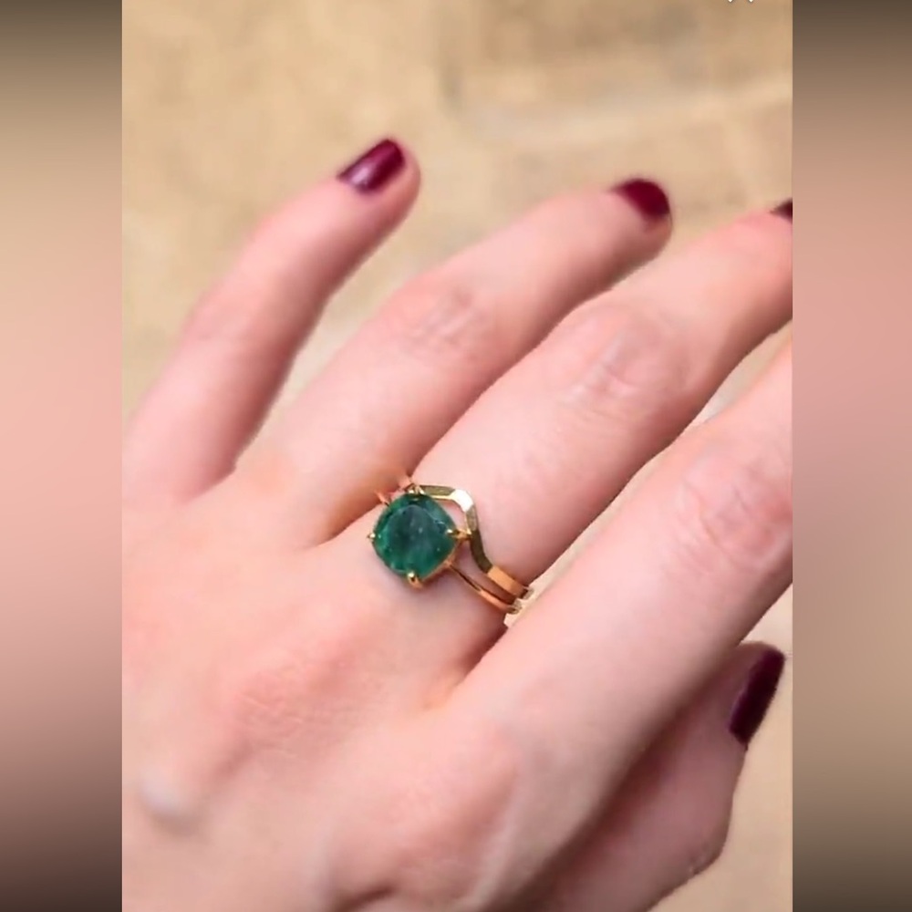 Emerald and Rose Gold Rings - Picture 2 of 4
